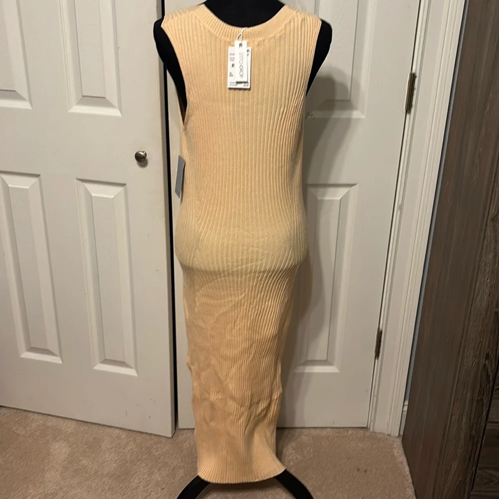 Stitchdrop Women’s Ribbed MIDI Dress - Picture 4 of 7
